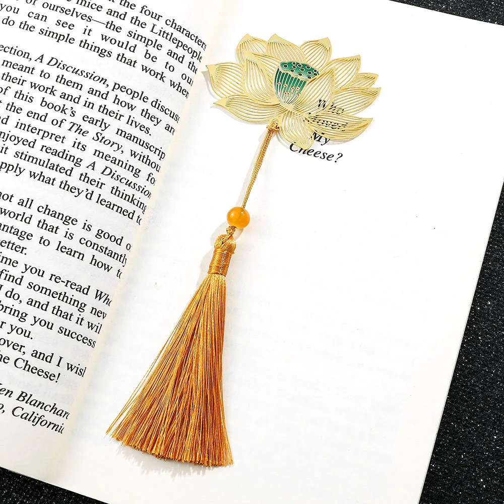 Chinese Style Green Leaf Flower Brass Bookmark with Tassel Reading Supplies Graduation Birthday Gifts for Friends Collection