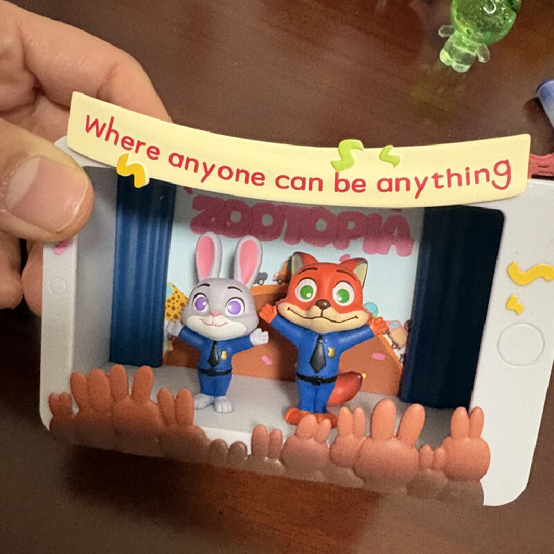 2025 Hot Sale crazy Zootopia Highlight Series Scenes Kawaii Rabbit Judy Fox Micky Anime Figure Blind Box Room Display Toys Gifts