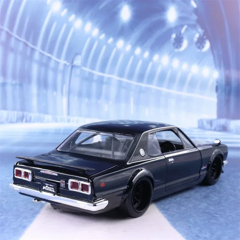 1:24 Brian's 1971 Nissan Skyline 2000 GT-R Diecast Car Metal Alloy Model samochodu Zabawki dla dzieci Kolekcja prezentów