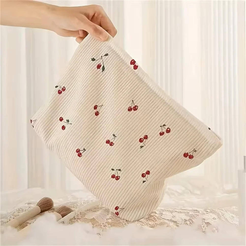 حقيبة تخزين نسائية بسيطة حقيبة مستحضرات تجميل سروال قصير لطيف الكرز حقيبة مستحضرات تجميل الشتاء للمدرسة هدية الاستخدام اليومي #1