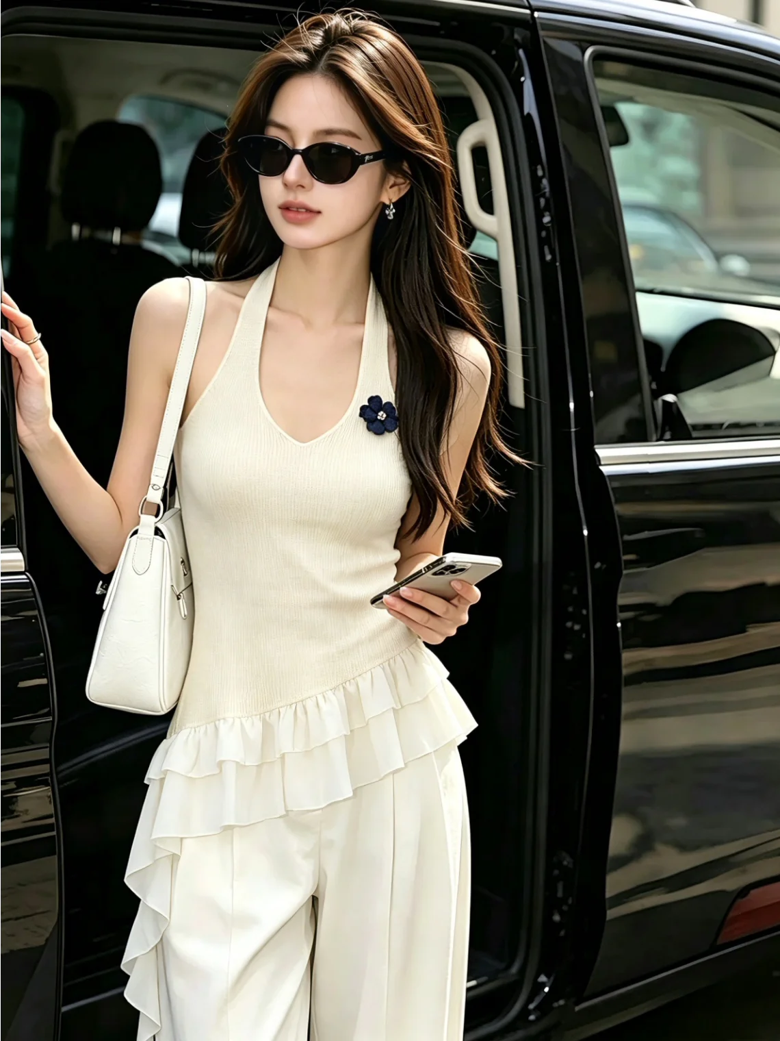 

Summer Style Women's Knitted Vest Neck Hanging 3D Flower Decoration Asymmetrical Hemline Sleeveless Silk Top Commute Fashion