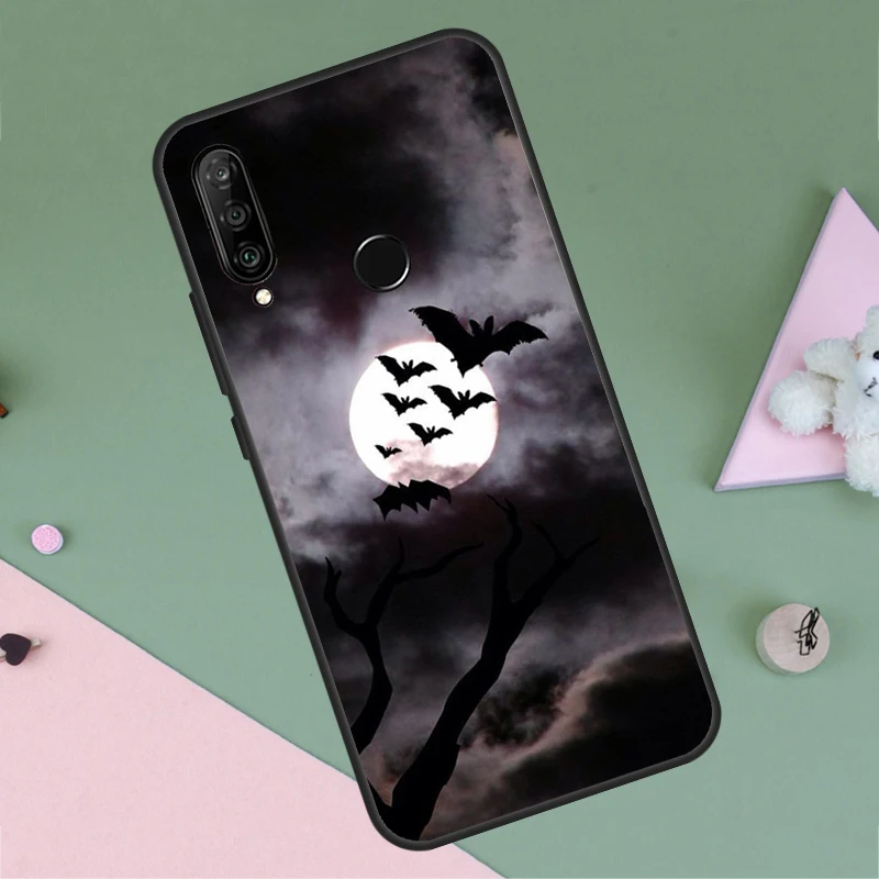 Gothic Horror Bats Full Moon Case For Huawei P20 P30 P40 Lite P60 Mate 60 Pro Nova 10 9 SE 5T 11i 8i 3i Y60 Y61 Y70 Y90