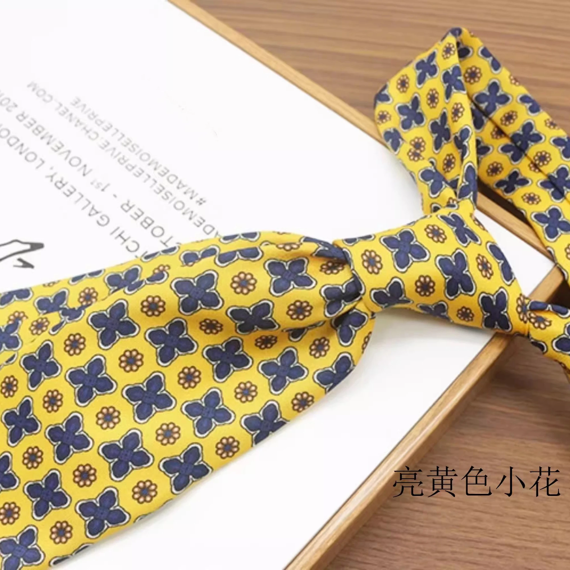 Retro 8 cm Breite Braune Blumen Krawatten Für Männer Frauen Casual Mode Seidige Gedruckt Krawatten Hochzeit Weiche Krawatte Smoking krawatte Geschenk