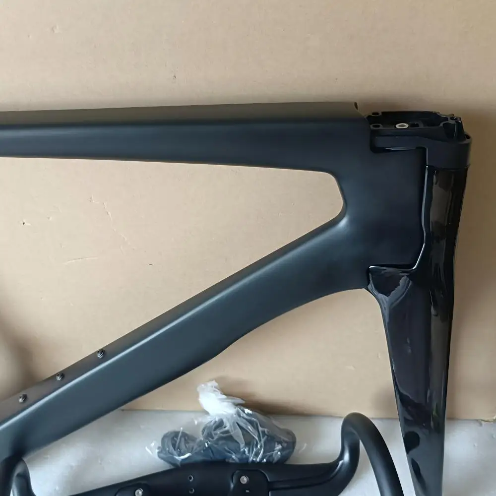 

BOB SA5 Carbon Road Bike Frame Disc Brake T1100 Carbon Bicycle Frame Size 48cm 51cm 54cm 56cm 58cm XDB DPD available