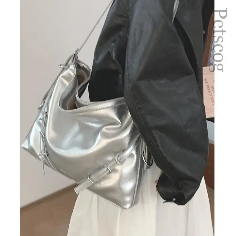 Trendy Cool Motorcycle Bag Women 2023 New Trendy Fashion Underarm Bag Niche Texture Large Capacity Shoulder Tote Bag