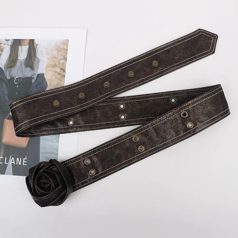 เข็มขัดหนังนิ่มสไตล์วินเทจลายดอกกุหลาบสำหรับผู้หญิง รุ่น J1682