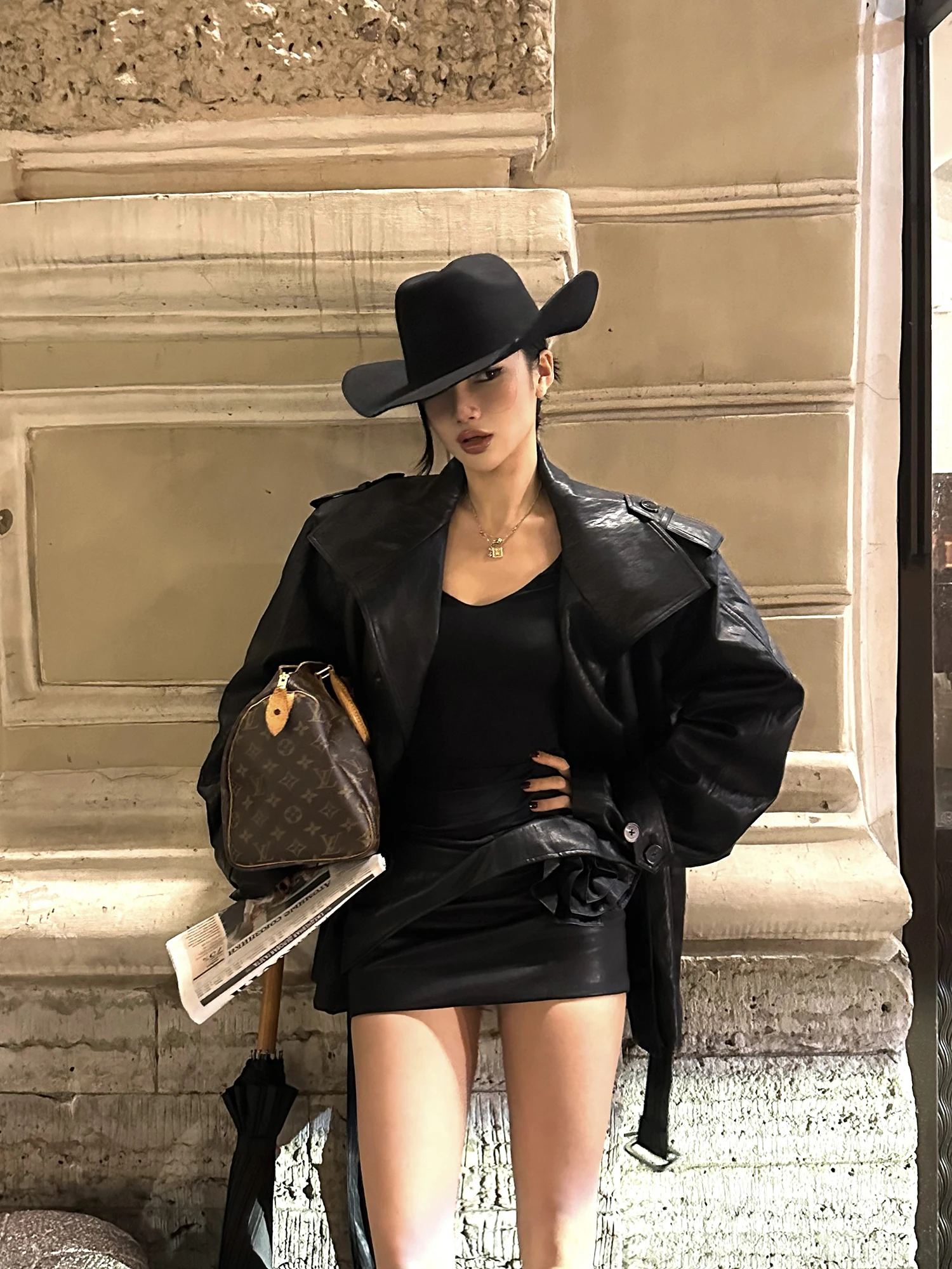 เสื้อแจ็คเก็ตหนัง Rovente Bla คอตั้งทรงหลวมสำหรับผู้หญิง สไตล์อเมริกันเรโทร แขนยาว แฟชั่นลำลอง