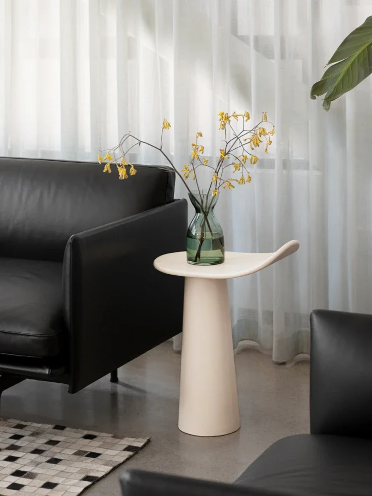 Seite wenige nordische moderne einfache Haushalt Wohnzimmer kleine Wohnung Licht Luxus kreative Couch tisch Eck tisch