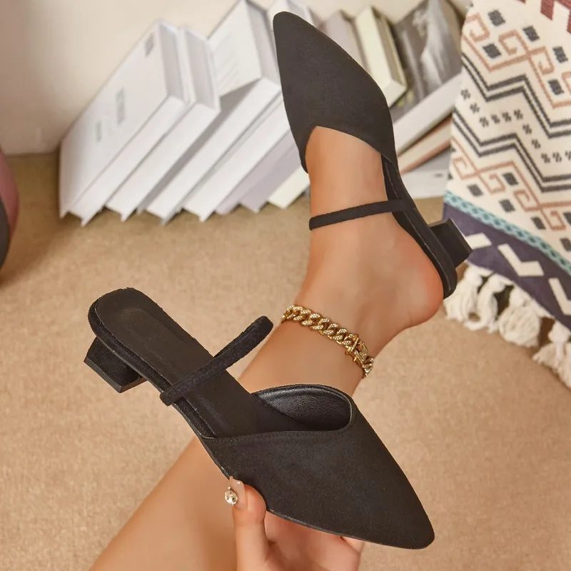 Fashion Velvet Bread Head Semi-drag Summer New Pointed Toe Shallow Cuff Foot Non-slip Wear-resistant Square Heel Shoes