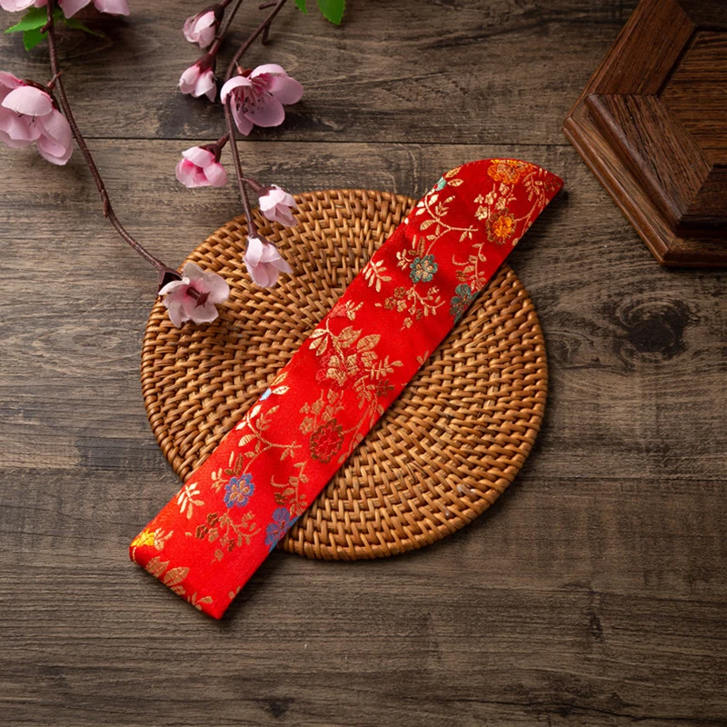 New Chinese Style Hand Fan Cover Embroidered Flowers Portable Folding Fan Cover Dustproof Protective Cover Home Decoration