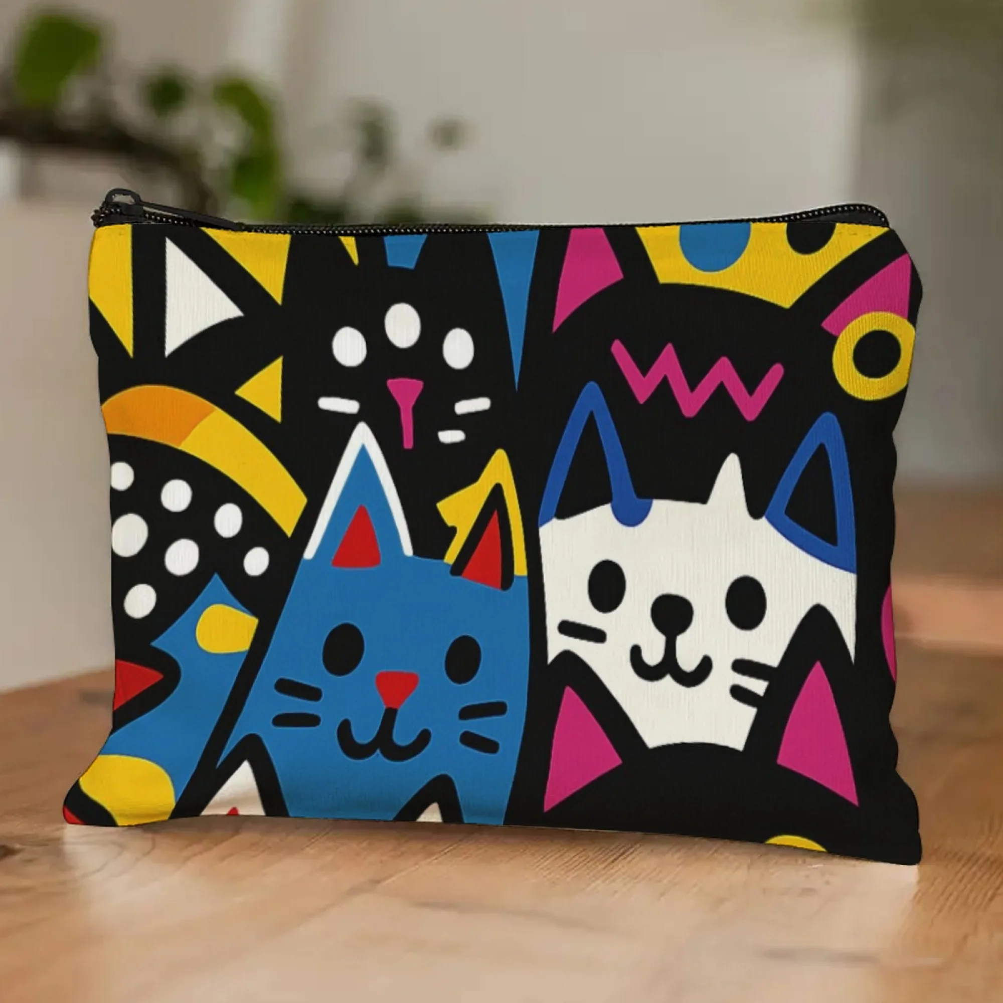Vintage-style Fun Cat Cosmetic Bag Retro Vivid Cat & Checkerboard Geometric Print Durable Zipper Stylish for Cute-casual