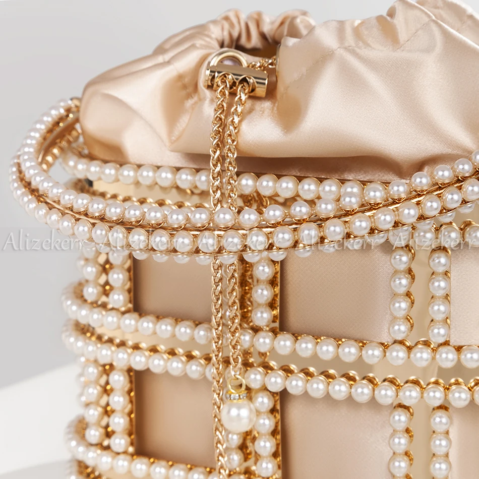 Gorgeous Pearl Metal Cage Evening Bags Women New Boutique Chic And Elegant Hollow Out Metallic Purses And Handbags Wedding Party