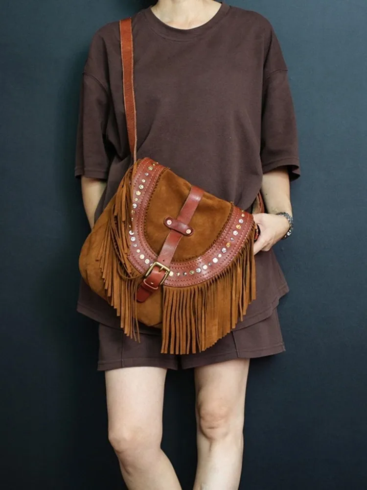 Vintage Women Tassels Sheep Suede Messenger Bag Large Capacity Rivets Strap Shoulder Bag Casual Retro Soft Leather Crossbody Bag