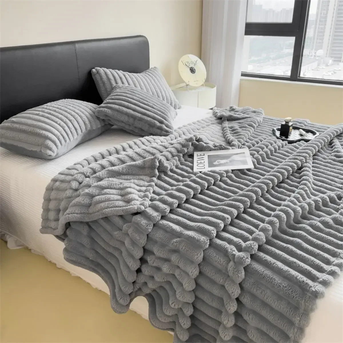 200x230 Double Blanket Solid color thickened wide striped multifunctional blanket, can be used as bed sheet