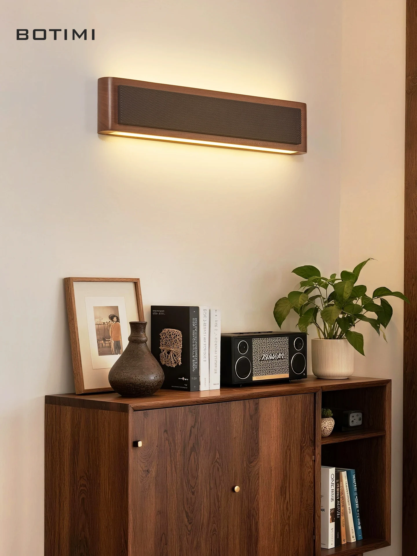 

BOTIMI New Arrival Walnut Wood Wall Lamp For Bedroom Bedside Nordic Wall Sconce Black Background Wall Aisle Lights