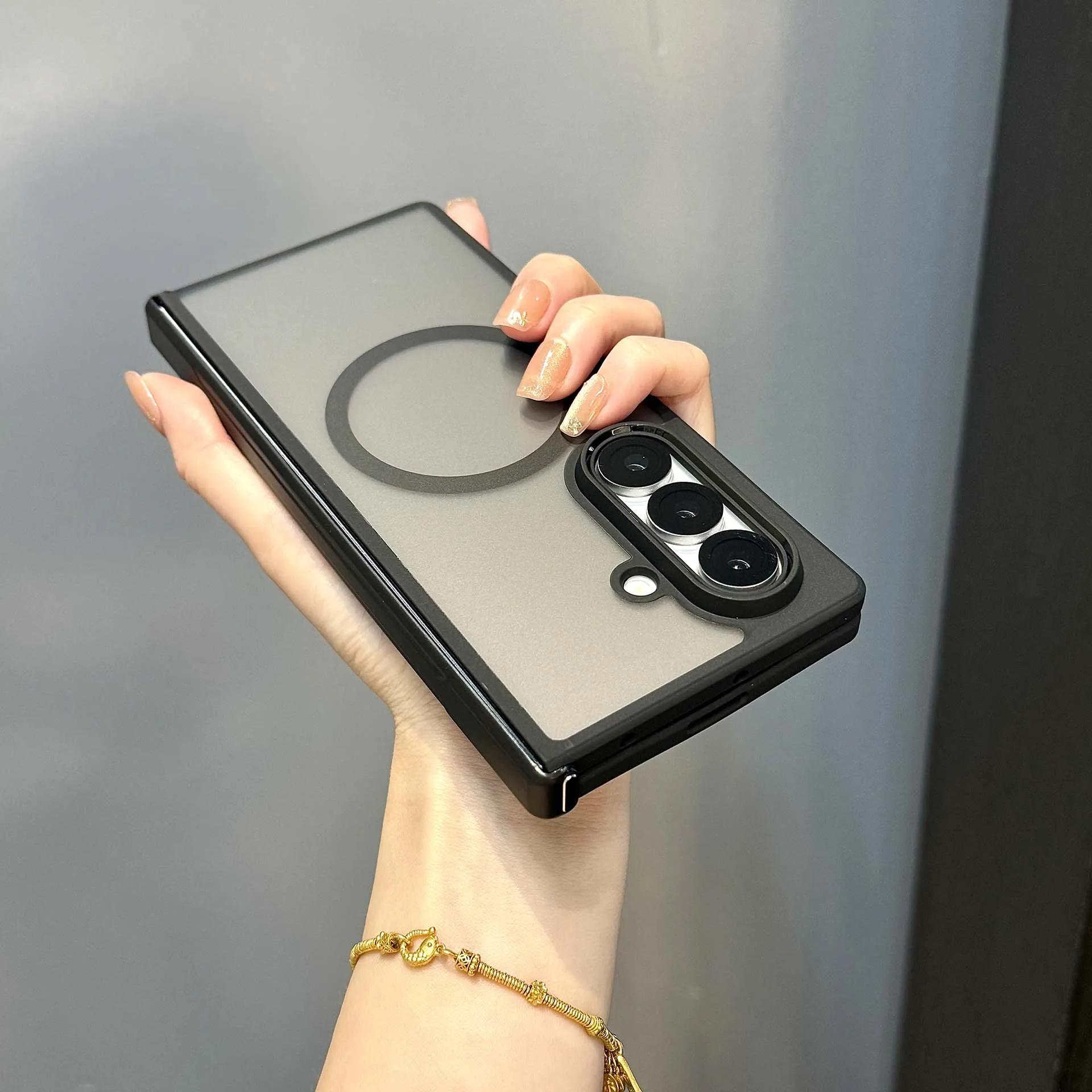 삼성 갤럭시 Z 폴드 7용 무광 마그네틱 폰 케이스 블랙 소프트 실리콘 테두리 폴딩 힌지 무선 충전 보호 커버