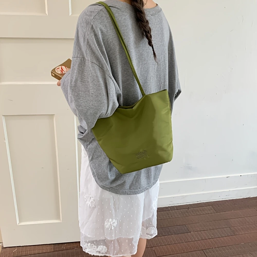 Bonbonfarbene Schultertasche aus Nylongewebe, Damen-Handtasche mit großer Kapazität, lässige Pendeltasche, Handtasche – Detail 12