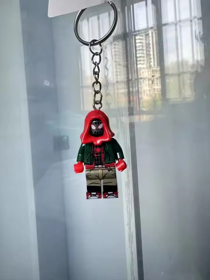 مارفل سبايدرمان المفاتيح جوين الأفلام الطرفية طالب الكرتون الرسوم المتحركة لطيف حقيبة مدرسية قلادة لعبة أطفال حلية الهدايا