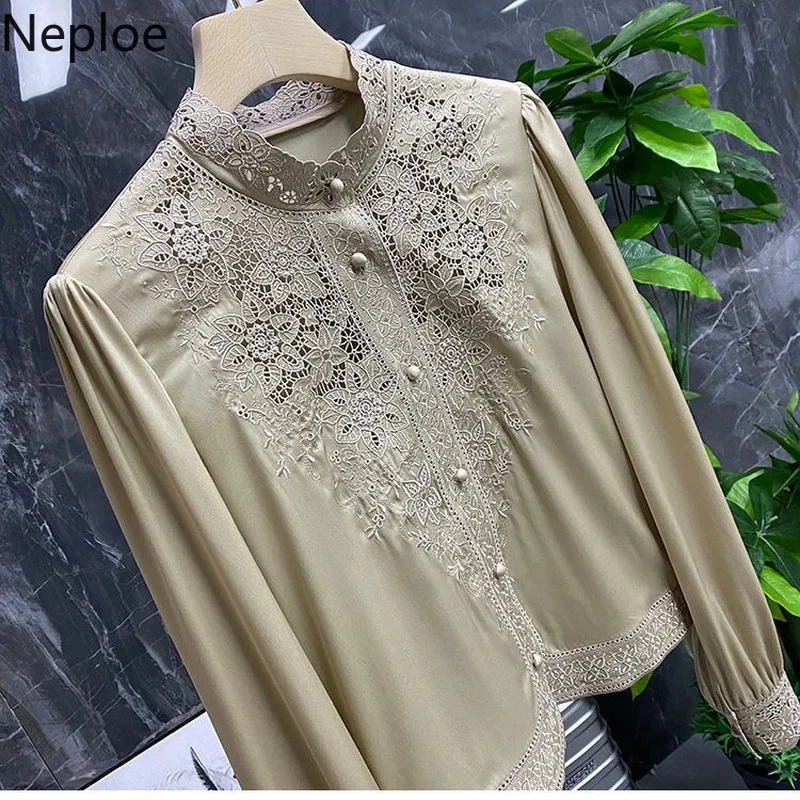 Blusa De manga larga con cuello alto para Mujer, camisa elegante con bordado, Estilo Vintage, moda coreana