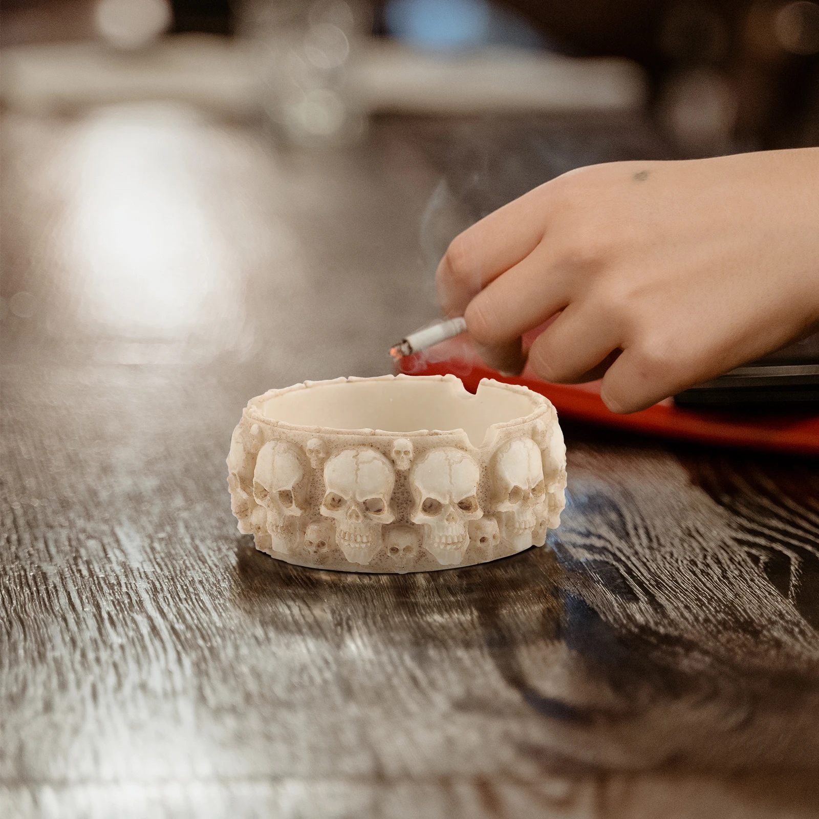 

Skull Ashtray Resin Cigarette Container Retro Home Office Stylish Desktop Cool Halloween Art Craft Sewing Supplies