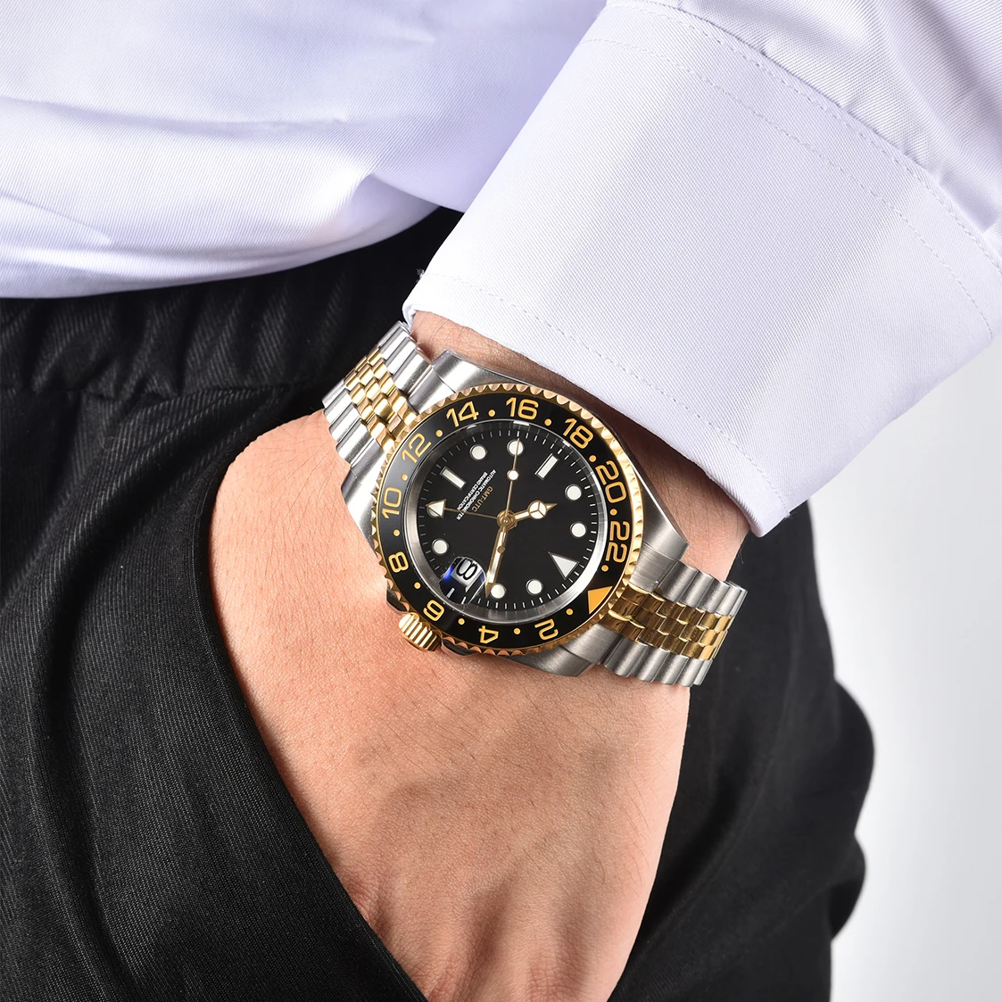 ساعات رجالية بشعار مخصص بقرص أسود أوتوماتيكي ، ساعات ميكانيكية GMTT ، حركة NH34 ، زجاج الياقوت ، فولاذ مقاوم للصدأ