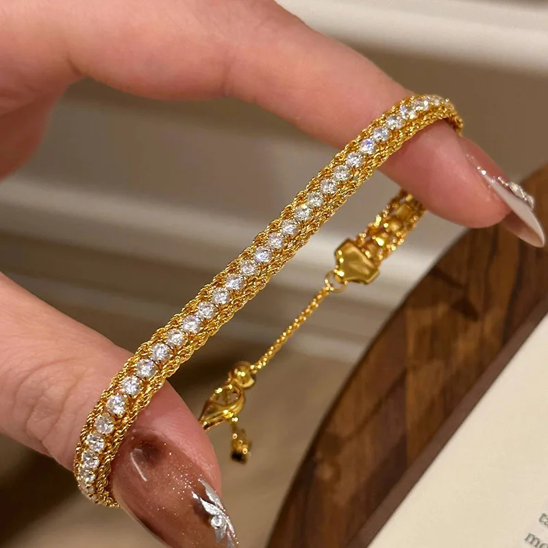 New in silver 925 Hollow out dazzling Diamond bracelet for women High Quality Light Luxury Shining Chain bangles Fashion Jewelry