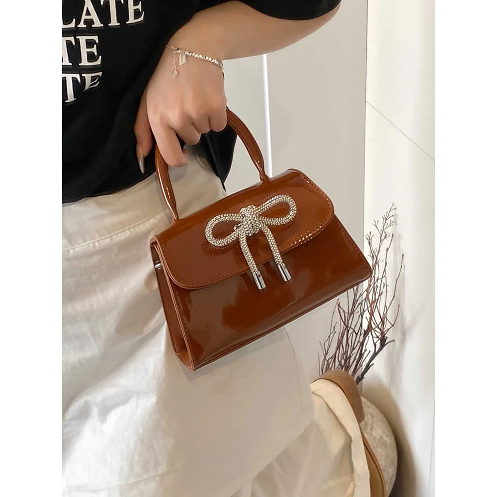 

Luxury Red Patent Leather Bow Handbag Women 2025 New Versatile Diamonds Bow Mini Single Shoulder Bags Burgundy Crossbody Bag