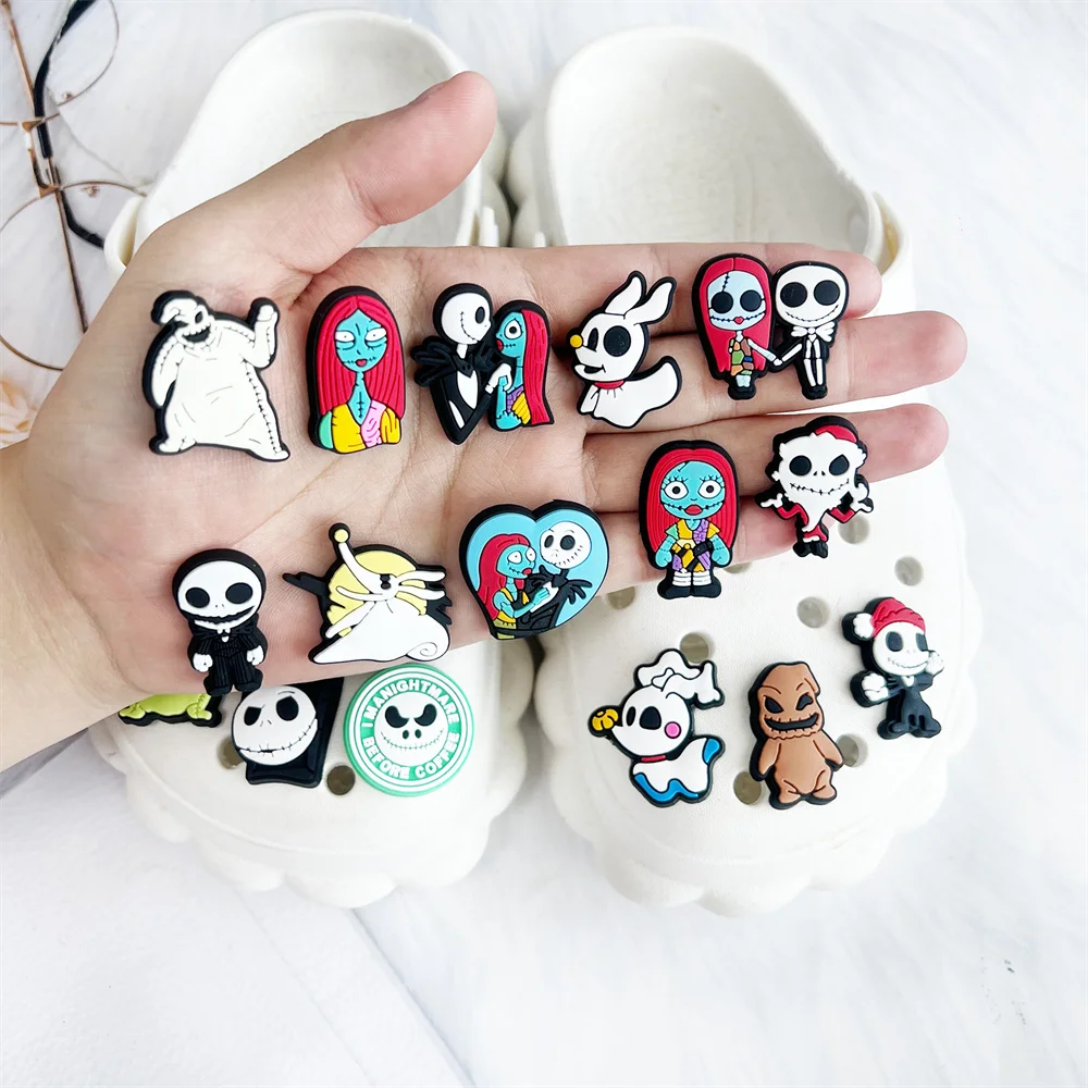 15/22/50 sztuk film animowany koszmar przed świętami bożego narodzenia buty Charms czaszka Jack w kształcie chodaków sandały akcesoria obuwnicze dekoracje