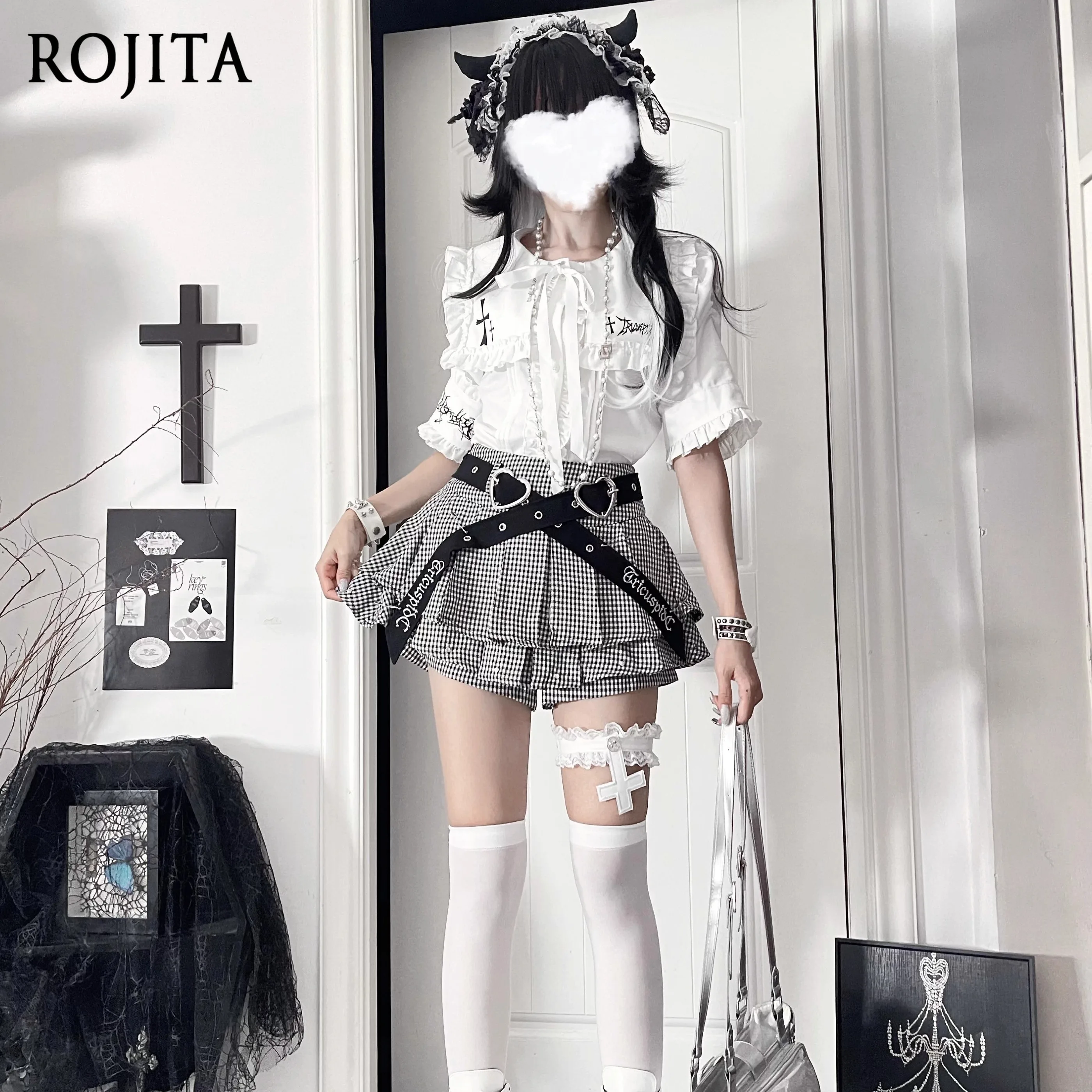 

Темная приталенная рубашка с коротким рукавом и вышивкой с принтом, женская летняя субкультура, свободный однобортный топ с пышными рукавами и оборками