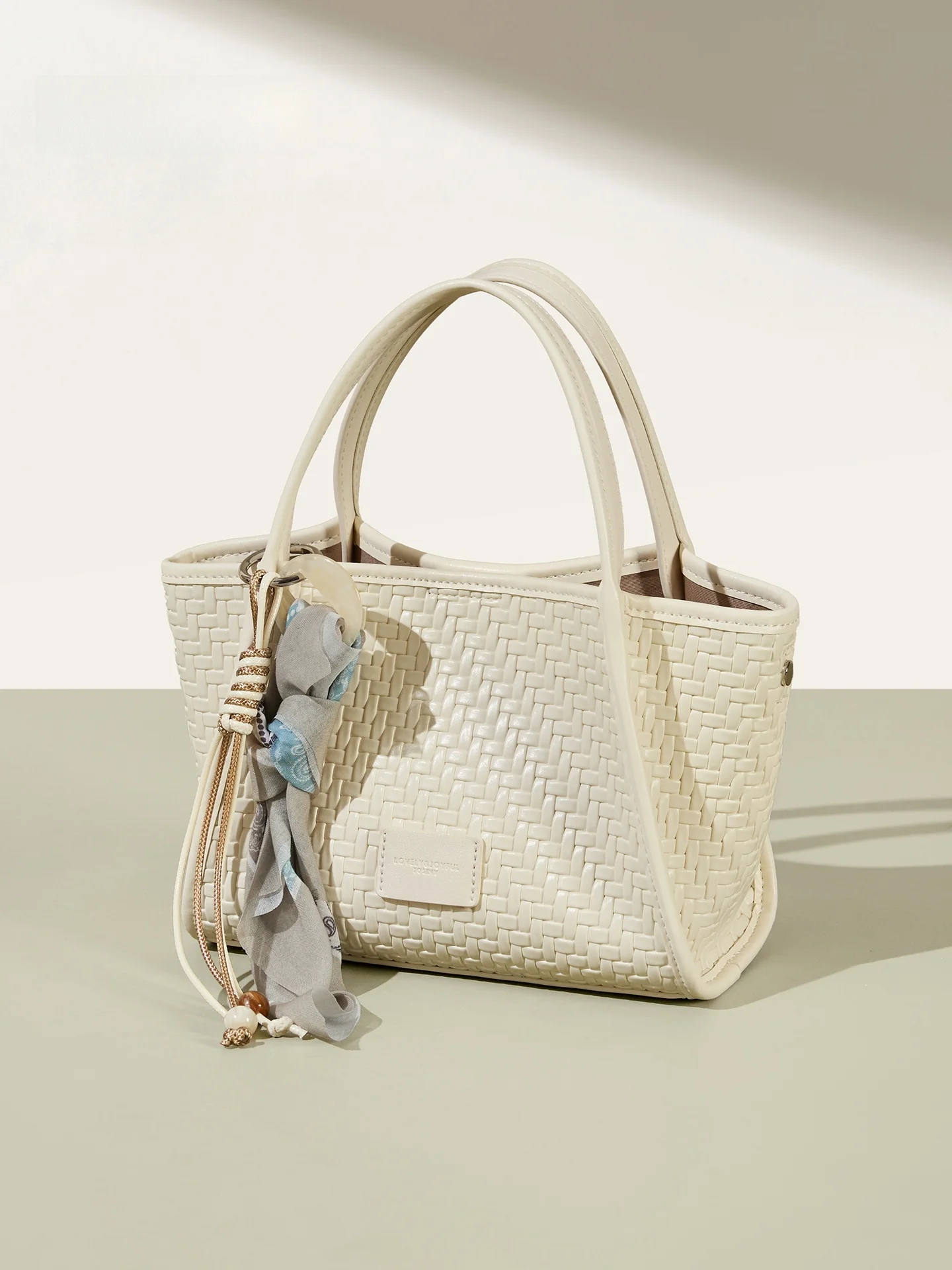 bolso-de-mano-tejido-a-la-moda-bolso-bandolera-para-mujer-versatil-con-correa-Unica-y-cierre-magnetico-modelo-primavera-2026