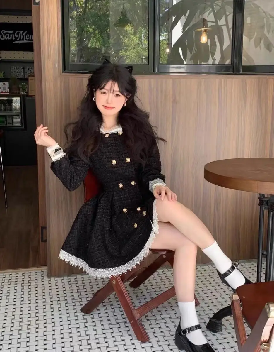 النسخة الكورية الجديدة من فستان Xiaoxiangfeng الأنيق والأنيق النحيف والنحيف، تنورة قصيرة وأكمام طويلة للنساء