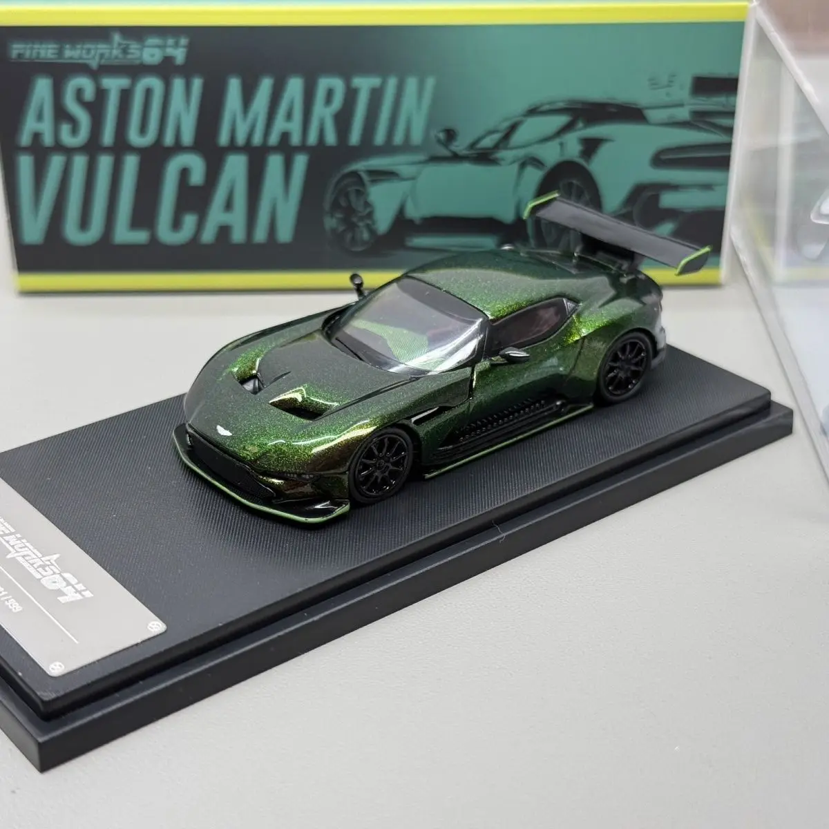 

Машинка-модель Vulcan из сплава, масштаб 1:64, коллекционная, для детей