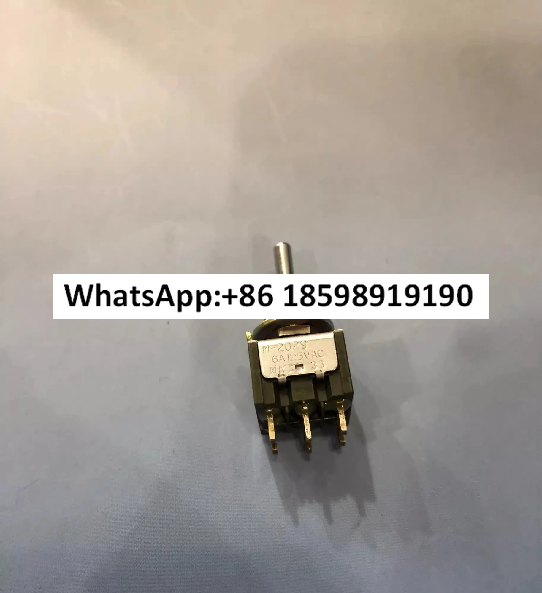 m-2028-ボタンスイッチ-6-ピン-3-ギア双方向セルフリセット、6mm-取り付け穴-6a、125vac
