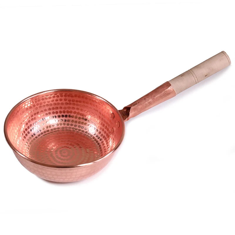

Copper pot boiled , hand thickened Yunnan characteristic small rice noodle pot
