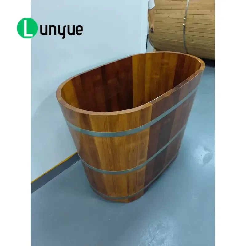 Red Cedar Oval Wooden Soaking Tub for 1 Person Bathroom Freestanding Bathtub Natural Wood Spa Bath Tub Relaxation Home Decor