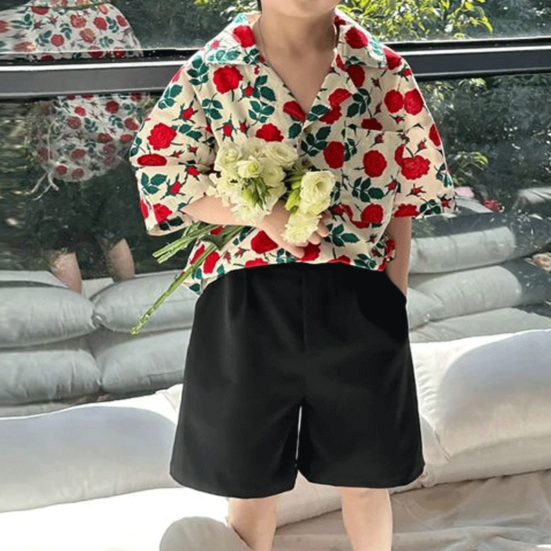 

Boys Summer 2023 New Kids Hong Kong Style Lapel Short Sleeve Fashion Casual Korean Loose Single-breasted Flower Shirt Two Pieces