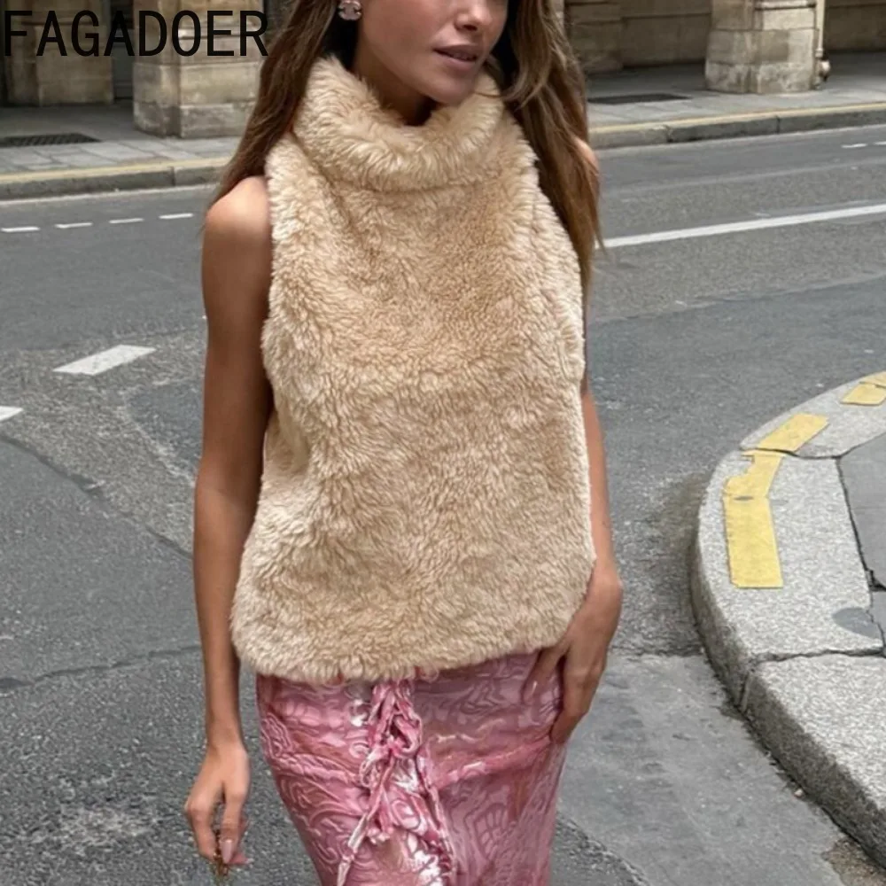 FAGADOER Winter Nieuwe Sexy Hoge Hals Tweedelige Outfits Vrouw Mouwloos Bont Patchwork Crop Top en Rok Past Vrouwelijke Streetwear