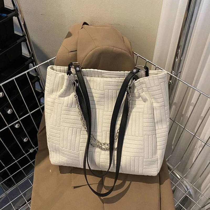 Large Capacity Women Bag New Fashion Versatile Chain Tote Underarm Bag Single Shoulder Bag