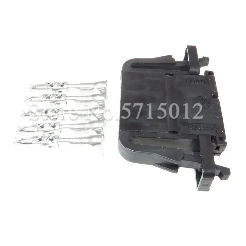 5 Hole Auto Wire Socket Automotive Female Connector 1.5mm For VW Audi 3B0972705