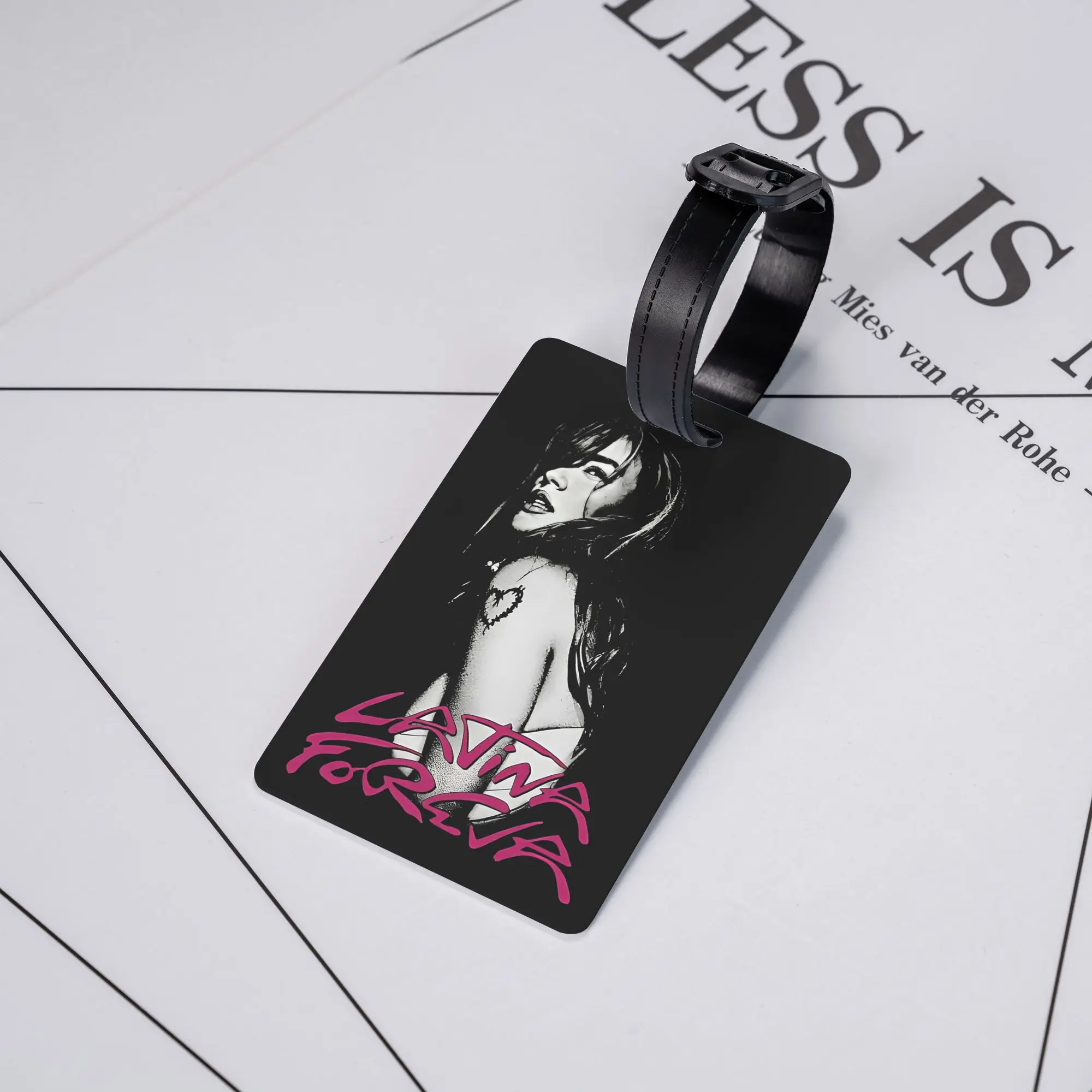 Karol G LATINA FOREVA 荷物タグ トラベル アクセサリー ホルダー 手荷物搭乗タグ ホルダー 荷物タグ ID アドレスラベル