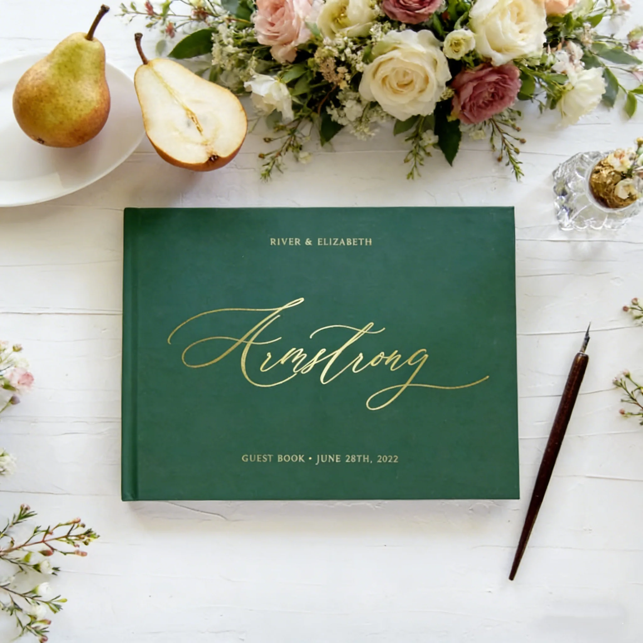

Книга для гостей на свадьбу "Be Our Guest", элегантный альбом для подписей в цветах темно-синий и розовое золото, с возможностью выбора цвета A006