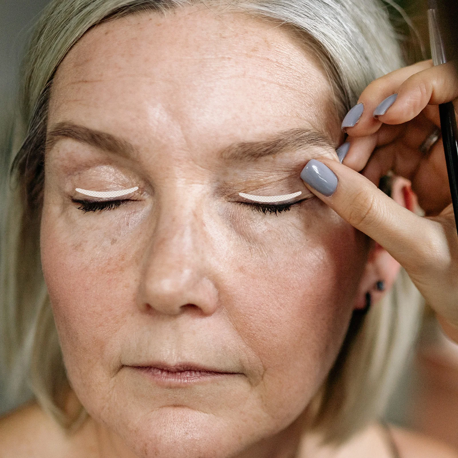 600Pcs 이중 눈꺼풀 테이프 섬유 피부 색상 보이지 않는 경량 편안한 눈꺼풀 스티커 자연 눈 메이크업