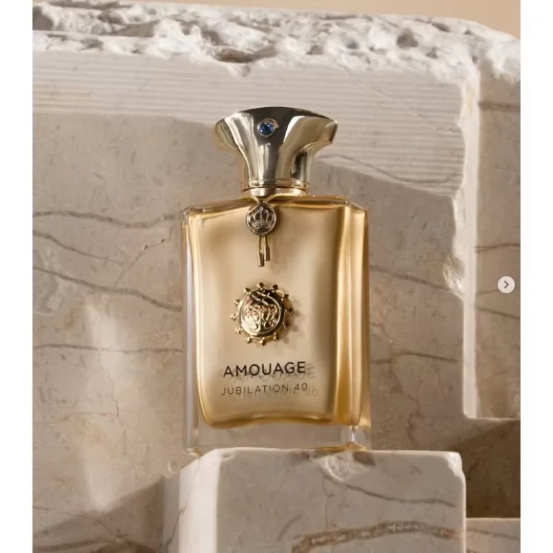 Hochwertiges Herrenparfüm, inspiriert vom legendären Duft 53, ledrig-rauchig, blauer Flakon mit goldener Krone, langanhaltendes Eau de Parfum für Herren_voghion.com