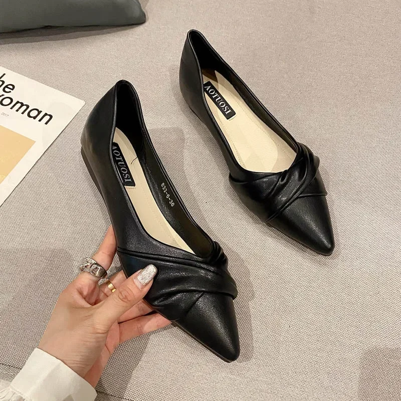 Commuter Style Flat Bottomed Pointed Single Shoes Women's 2023 New Versatile Casual female Shoes Simple Fashionable Doudou Shoes