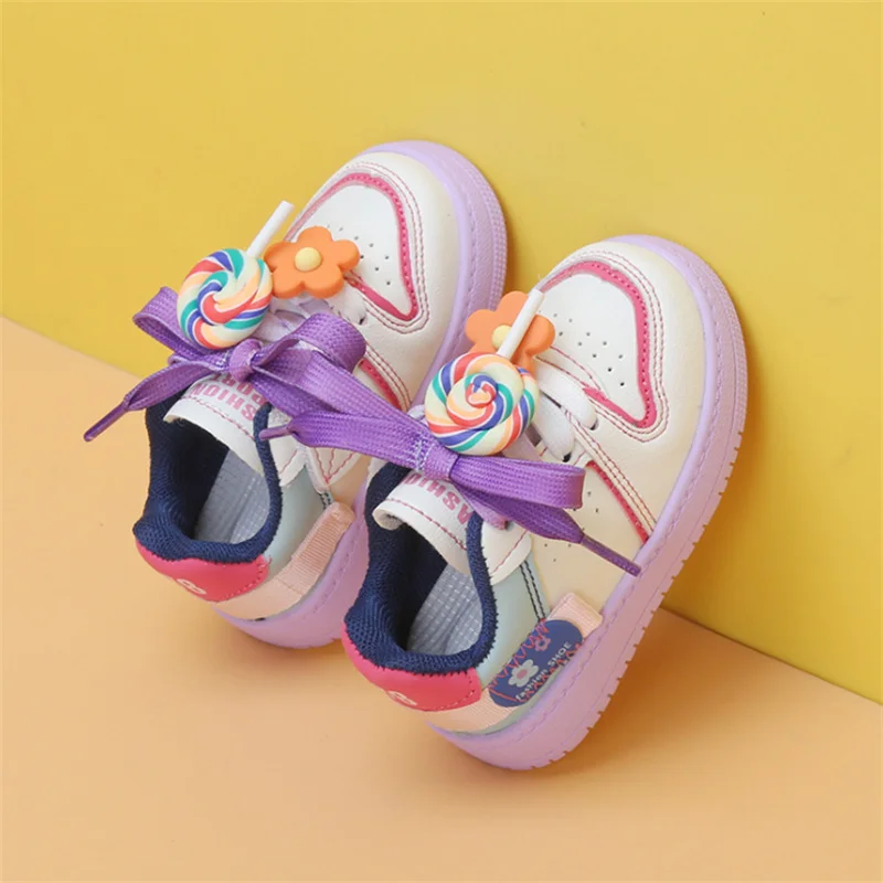 Nuove scarpe da bambino autunnali per ragazze in pelle Cute Lollipop Kids Flats Soft Sole Outdoor Tennis Fashion Toddler Sneakers per bambini