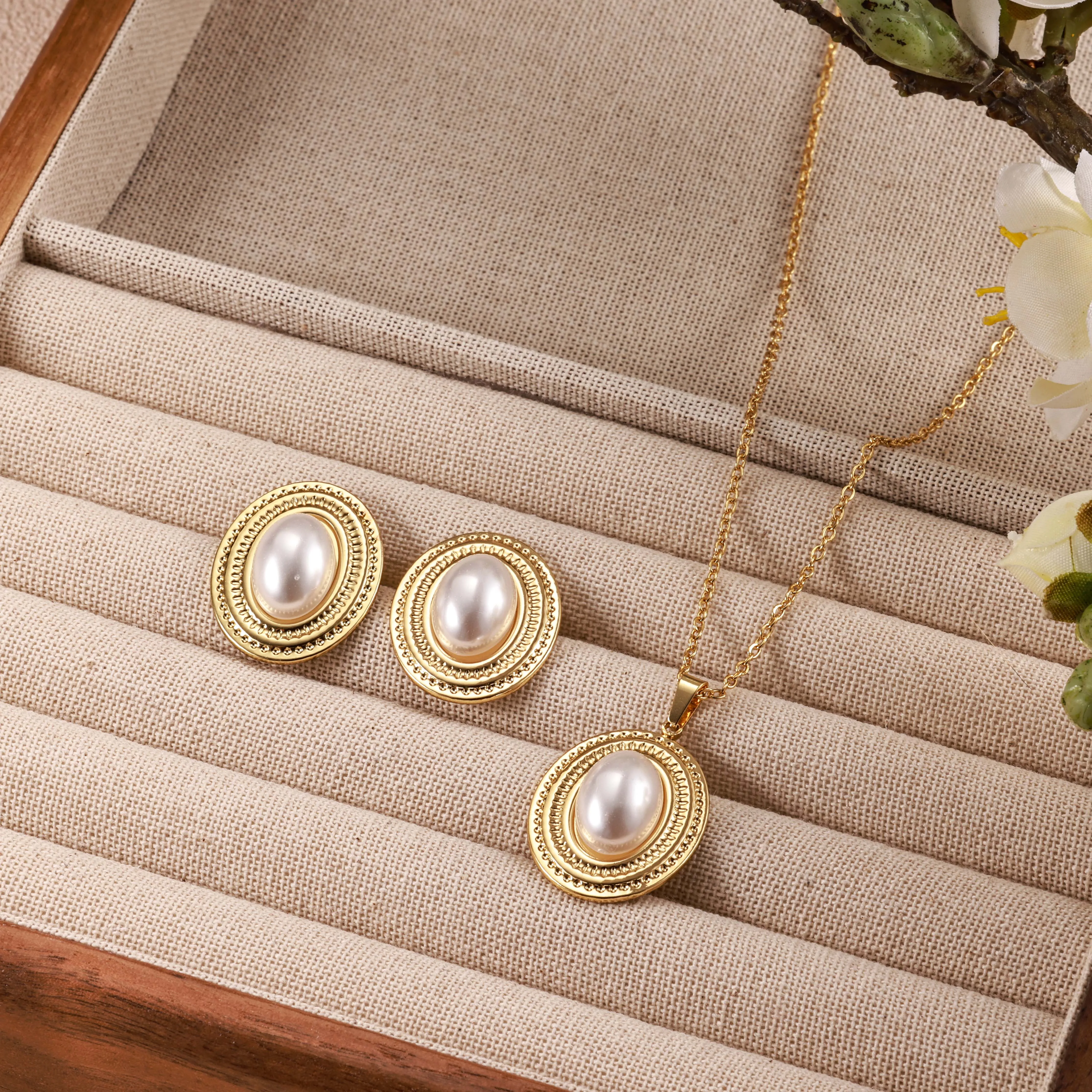 1Set Vintage Oval Pearl 2Pcs Jewelry Set, Double Beaded Frame Imitation Pearl Necklace Stud Earrings For Women Luxury Daily Wear