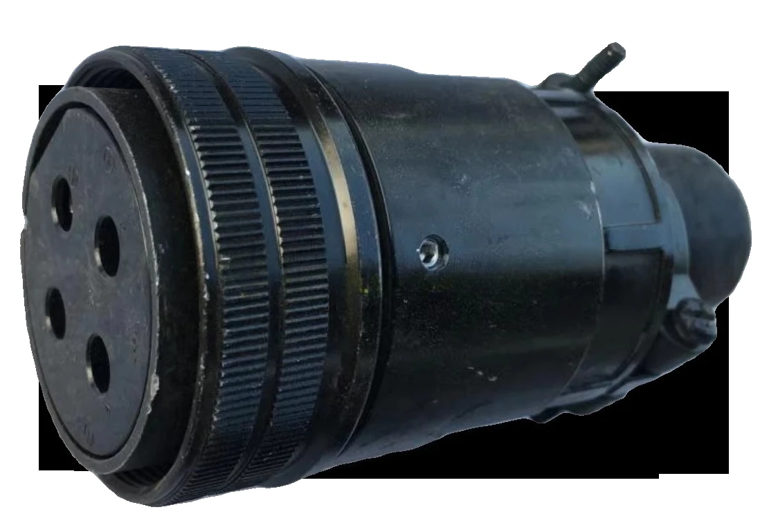 

Детали для демонтажа и замены 4-контактной вилки-розетки для промышленных электрических систем с надежными соединительными элементами