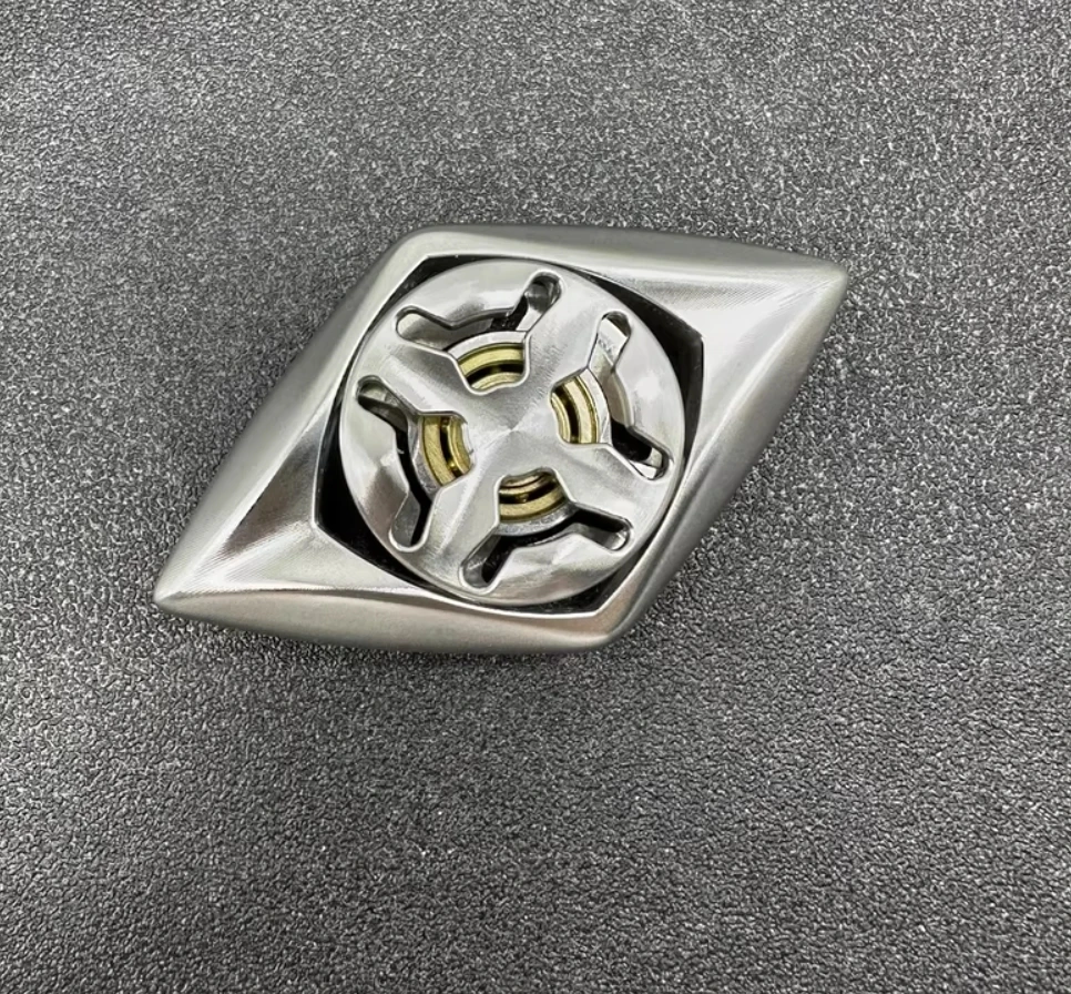 

Б/У EDC DB EDC Baoluo Wanxiang Стальной гироскоп на кончике пальца Декомпрессионные игрушки