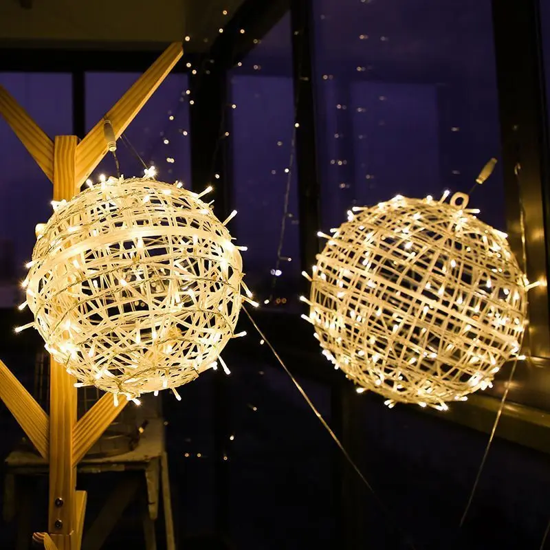 ﻿ ﻿ ﻿ Bolas para exteriores de 7,87 pulgadas, luces de globo, árbol colgante, luces de esfera de jardín con enchufe 46LED para fiesta, boda, patio, porche, decoraciones