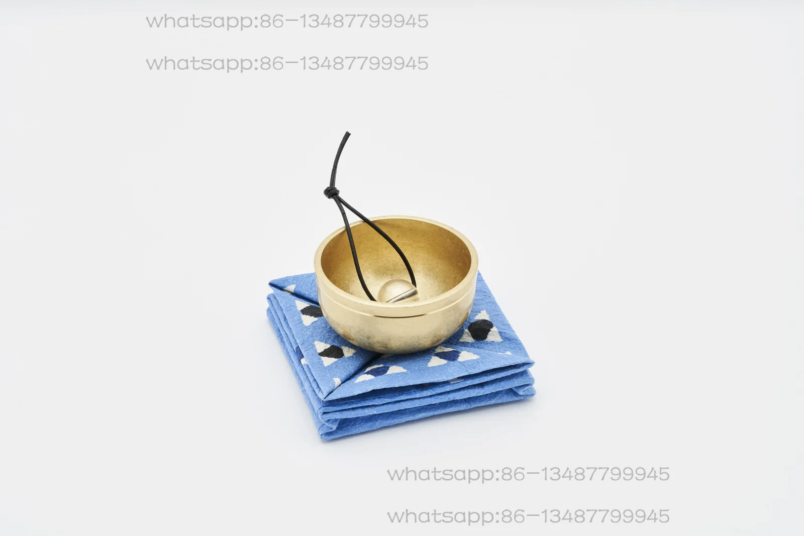 

Copper Alloy Bowl Bell, Natural Stone Handbell, Play Bell, Table Bell, Ornament, Gift.